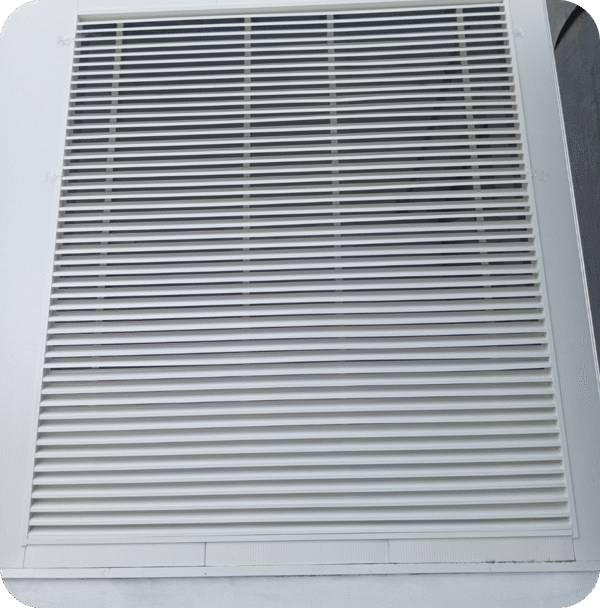 WPL-RB : GRILLE EXTERIEURE  LAMES FILANTES